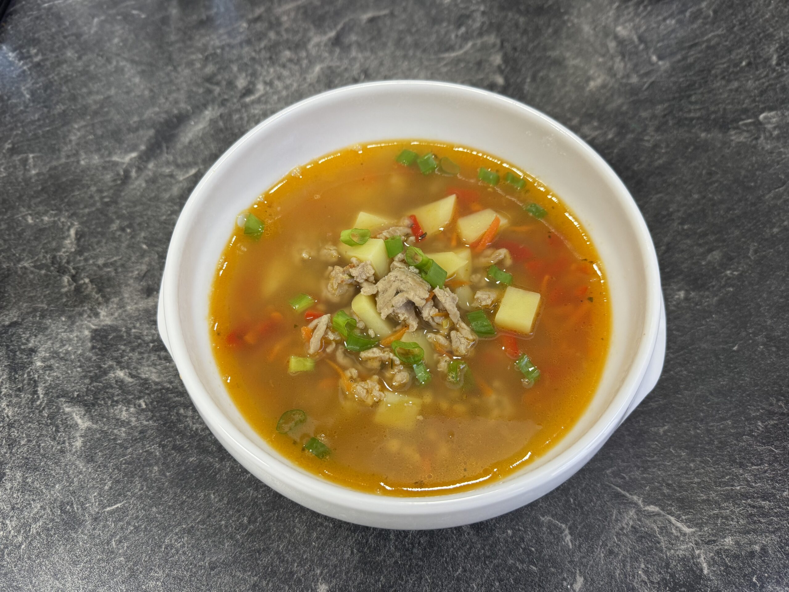 Herzhafte Hack-Kartoffel-Suppe